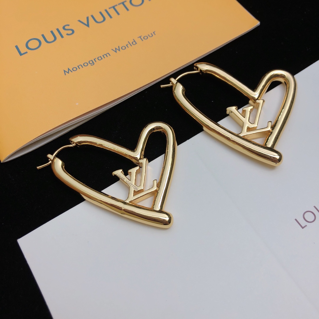 L0vis Vvtt0n Stud Earrings Gold For Women