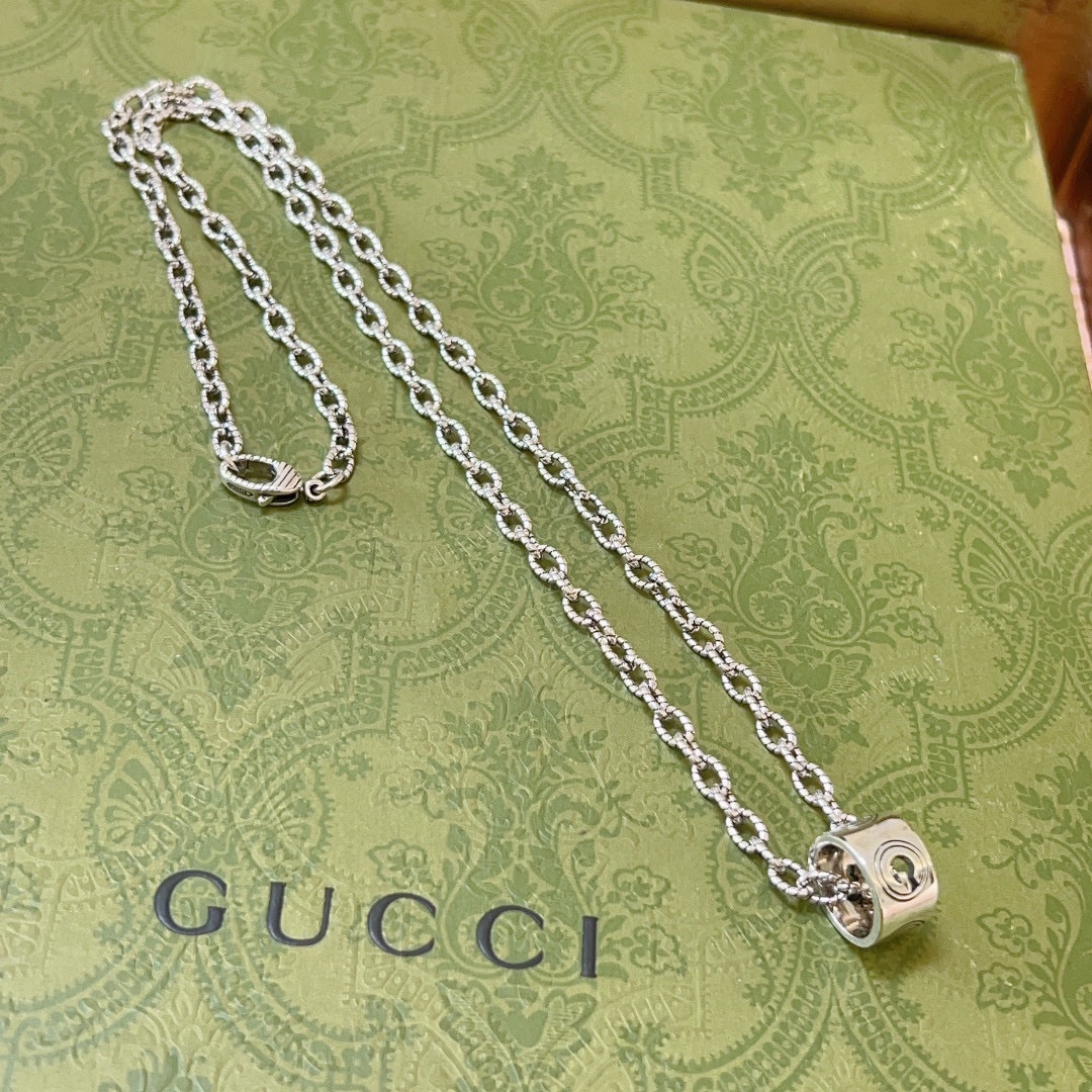 Gvc*1 Twist Chain Necklace Silver For Women