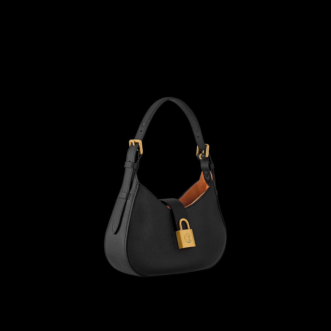 L0vis Vvtt0n Low Key Shoulder Bag Black For Women 10 Inches/ 26 Cm M24611