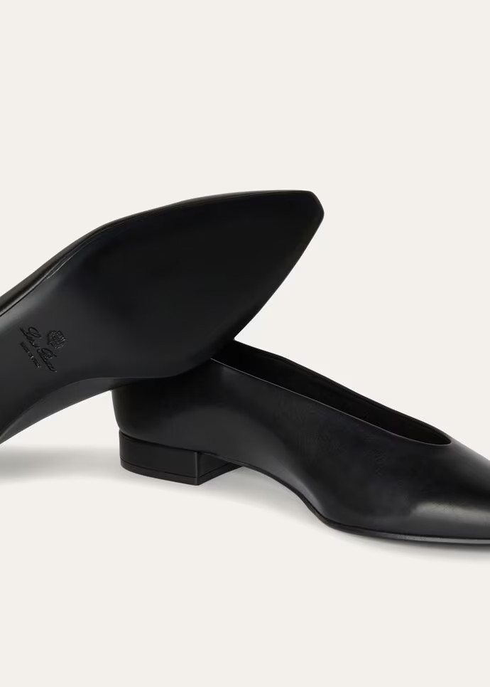 L0r0 P1ana Rebecca Ballerinas Black For Women – FAN3737 8000