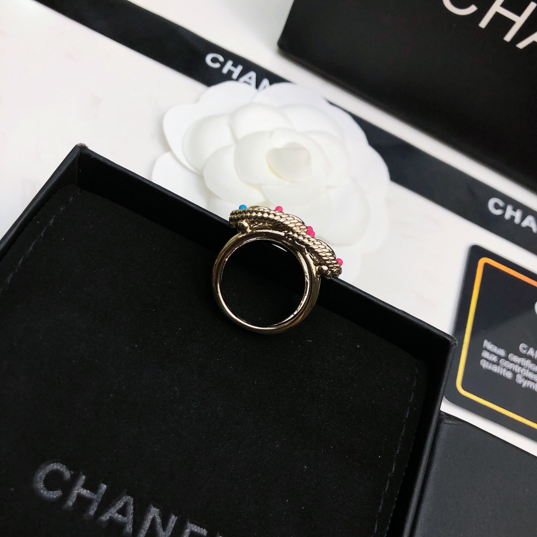 Ch**el Ring
