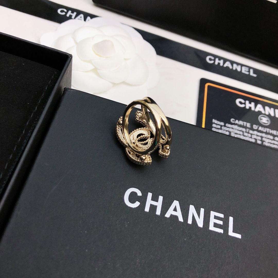 Ch**el Ring