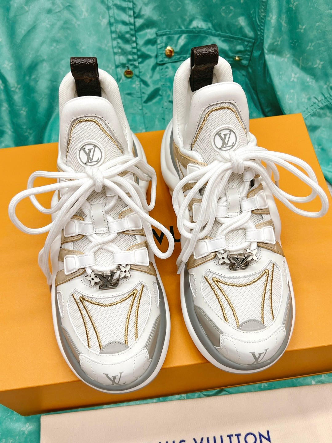 L0vis Vvtt0n LV Archlight Sneaker White For Women