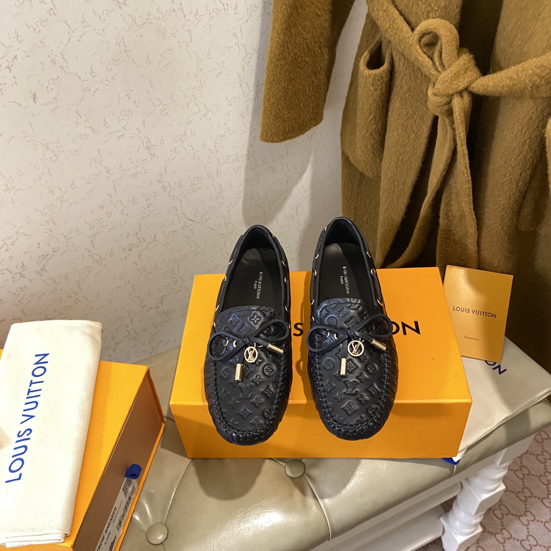 L0vis Vvtt0n Gloria Flat Loafer Black For Women 1A658D