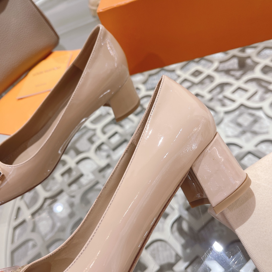 L0vis Vvtt0n Madeleine Pump Beige For Women 4.5cm/1.8in