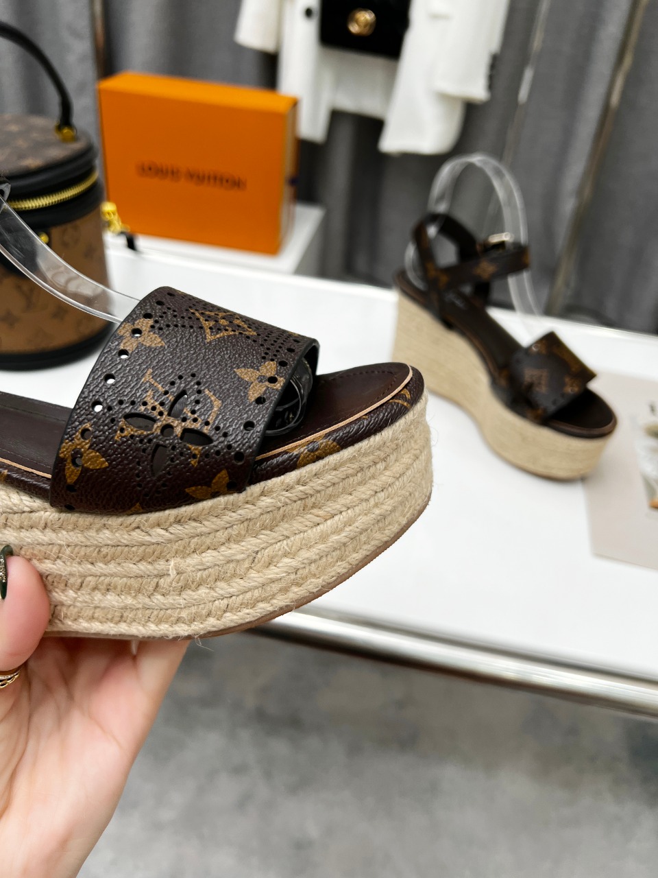 L0vis Vvtt0n Women’s Starboard Wedge Sandal Black And Brown For Women LV