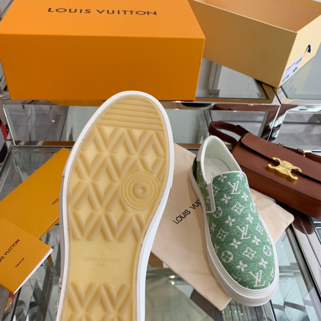 L0vis Vvtt0n Women’s Trocadero Slip On Green For Women LV