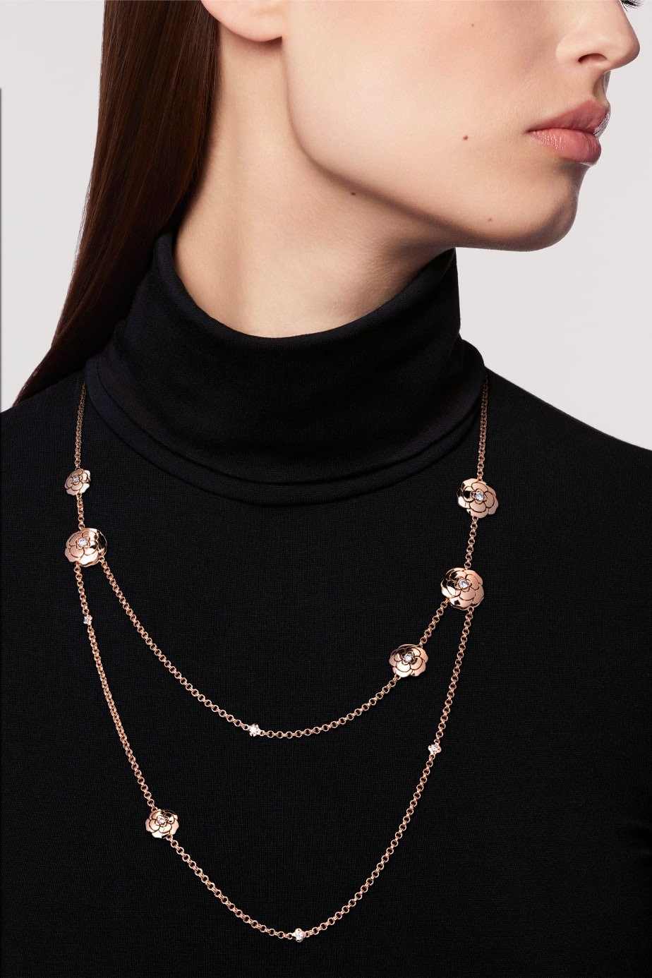 Ch**el Les Infinis De Camélia Necklace Yellow Gold For Women J12329
