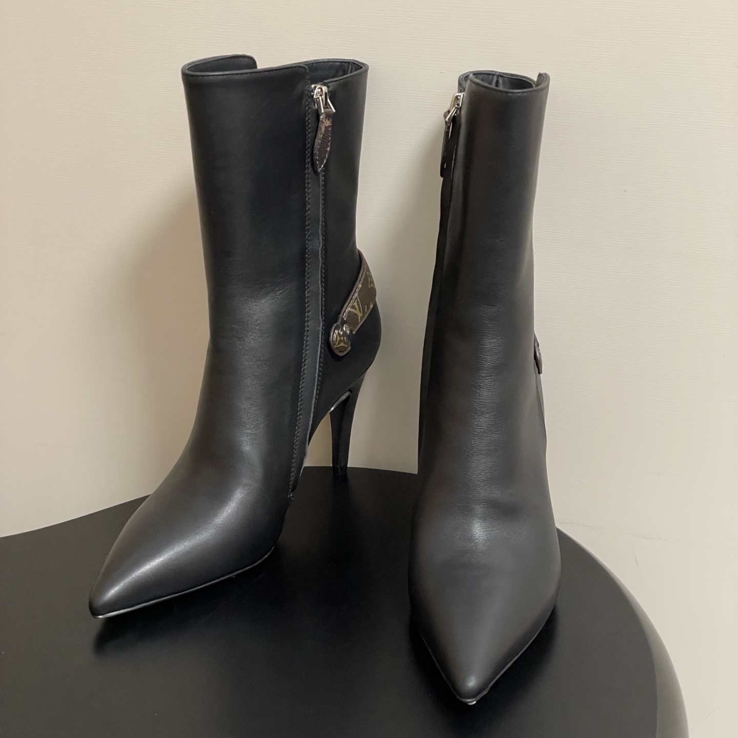 L0vis Vvtt0n Legacy Ankle Boots Black For Women 1AIEUG