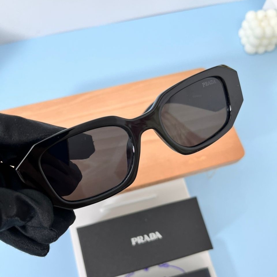 Pra*a Symbole Sunglasses Black