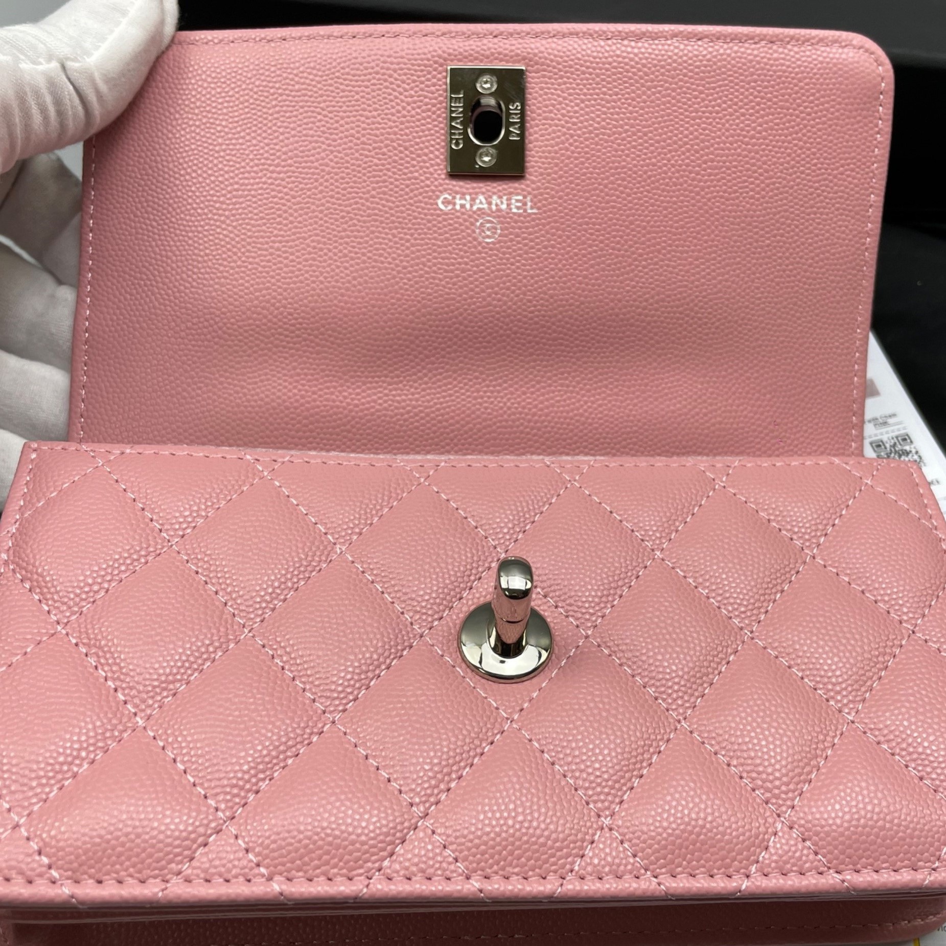 [True-to-ORIGINAL] Ch**el Clutch With Chain Pink 7.3in/18.5cm For Women