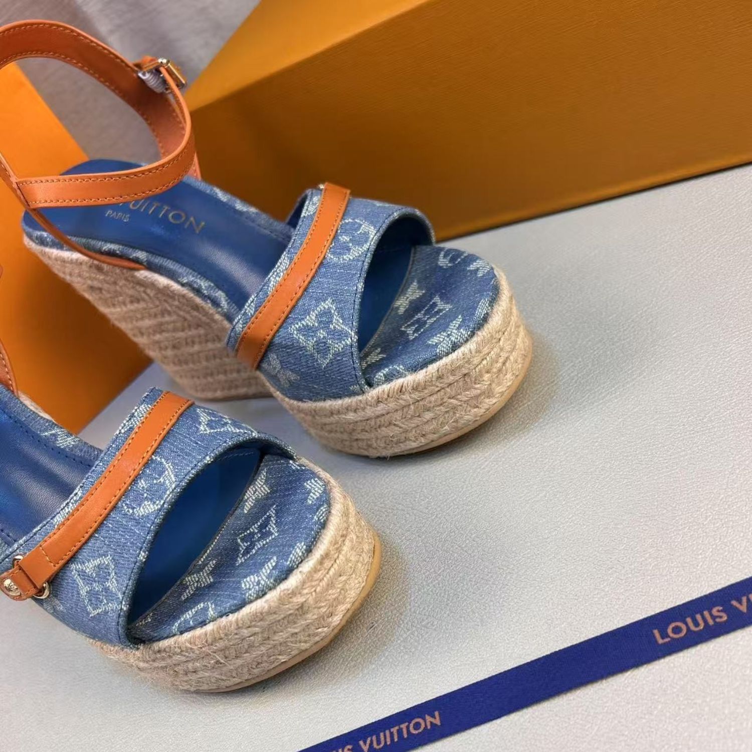 L0vis Vvtt0n Helios Wedge Sandal Blue For Women 1ACIZV
