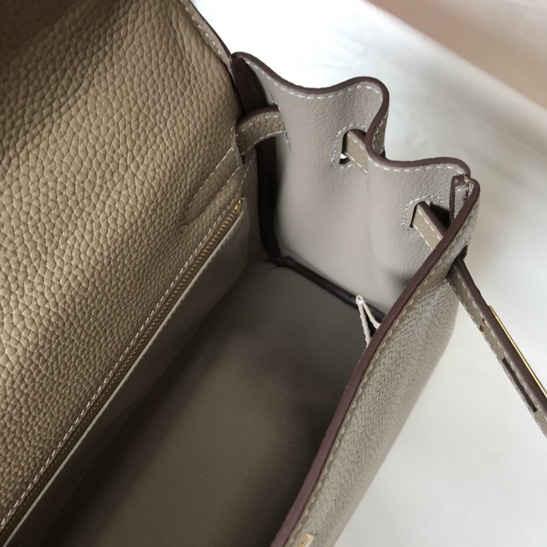H**me5 Kelly 28 Etoupe Togo Bag For Women, Women’s Handbags, Shoulder Bags 11in/28cm