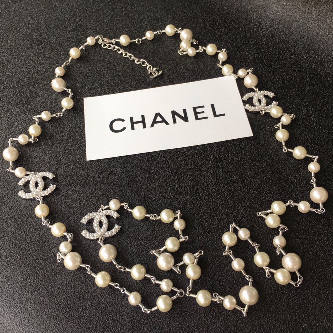 Ch**el Necklace