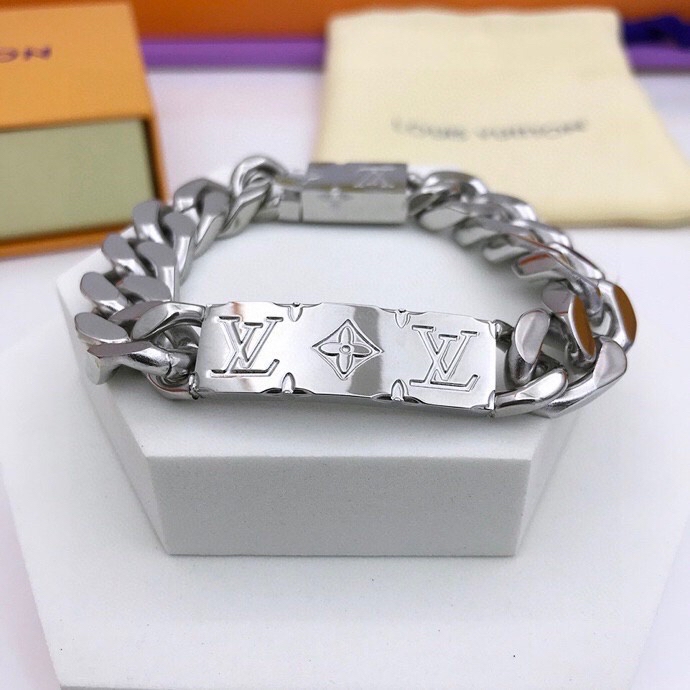 L0vis Vvtt0n Jewelry