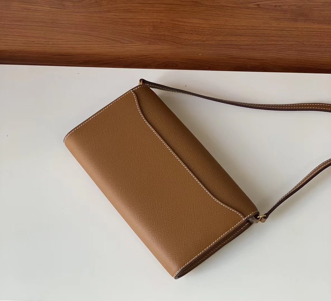 H**me5 Constance Togo Long Wallet  21cm/8.3in Gold Toned Hardware For Women Brown