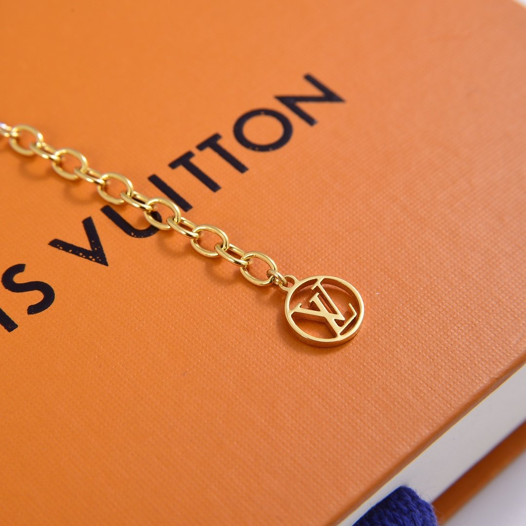 L0vis Vvtt0n Bracelet