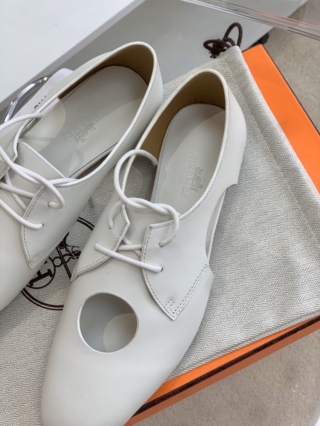 H**me5 Epoca Oxford Shoe White For Women, Women’s Shoes H221024Z 90360