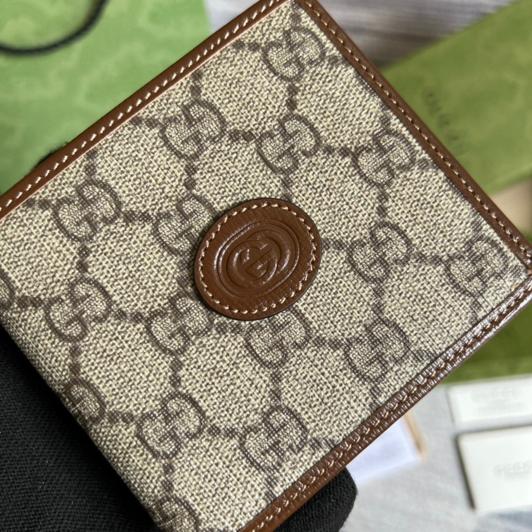 Gvc*1 Card Case Wallet with Interlocking G Brown For Men 4.5in/11cm GG ‎671652 92TCG 8563
