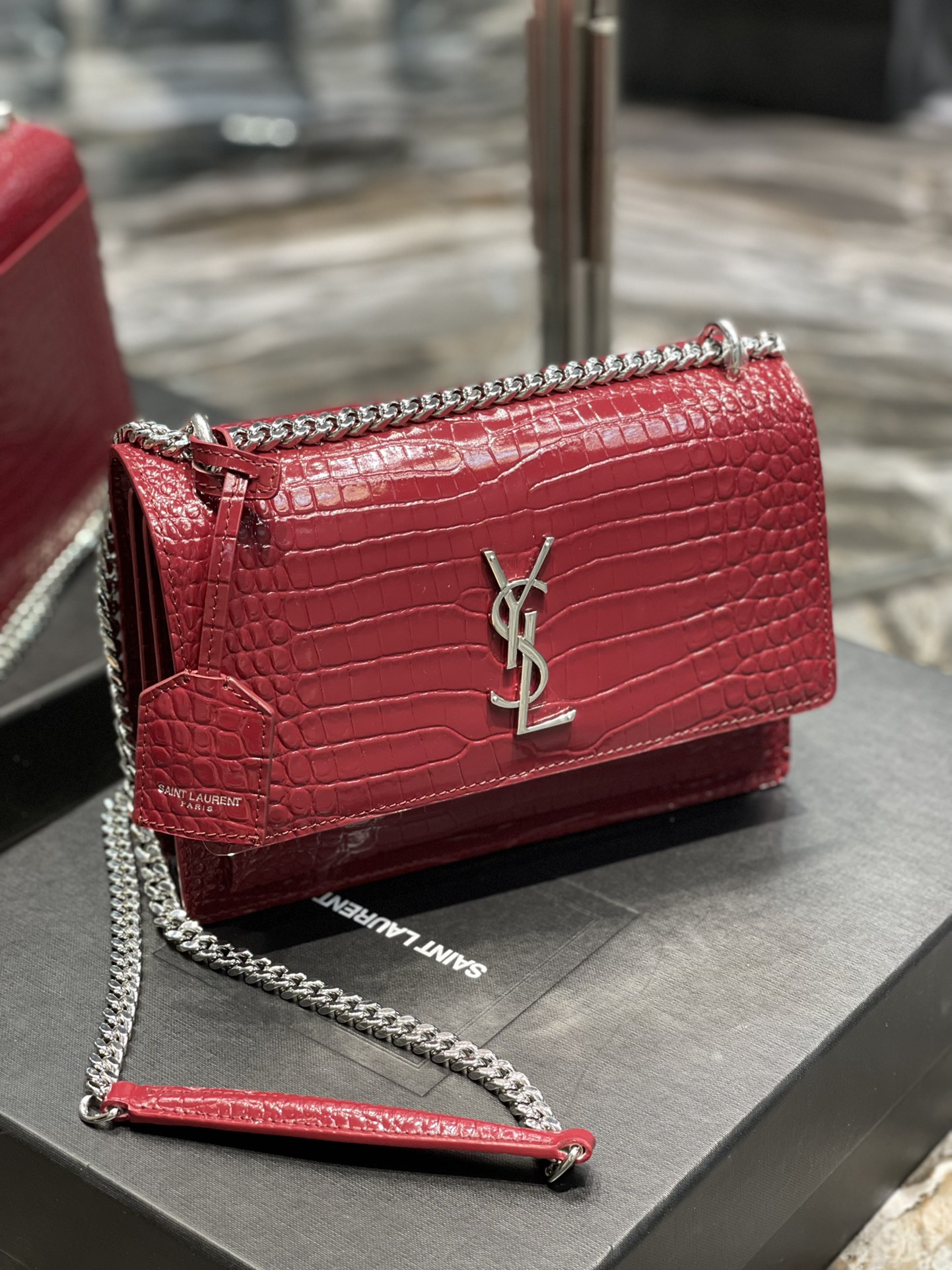 Sa1nt Lau*nt Sunset Medium Chain Bag Red For Women 8.6in/22cm Y51