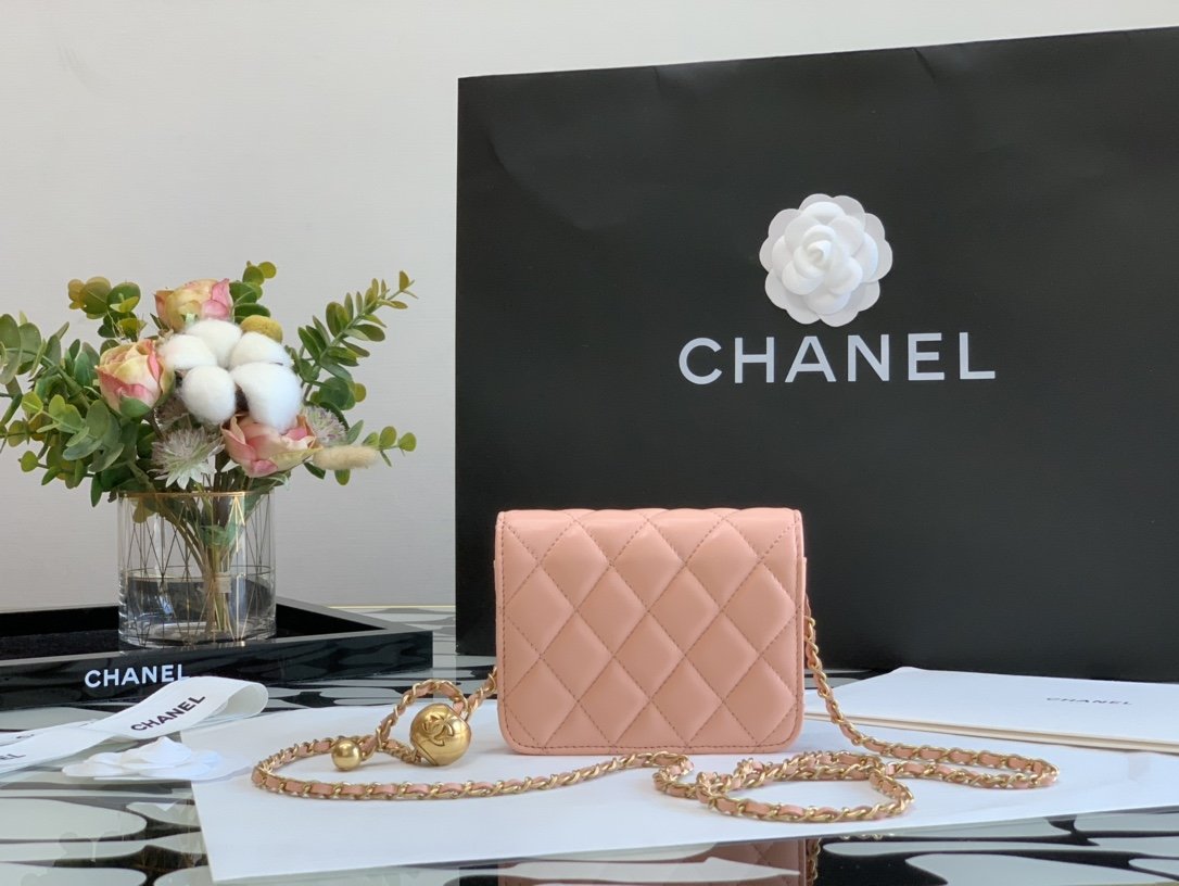 Ch**el CO-CO Wallet On Chain 10cm/3.9in Gold Hardware For Women Pink