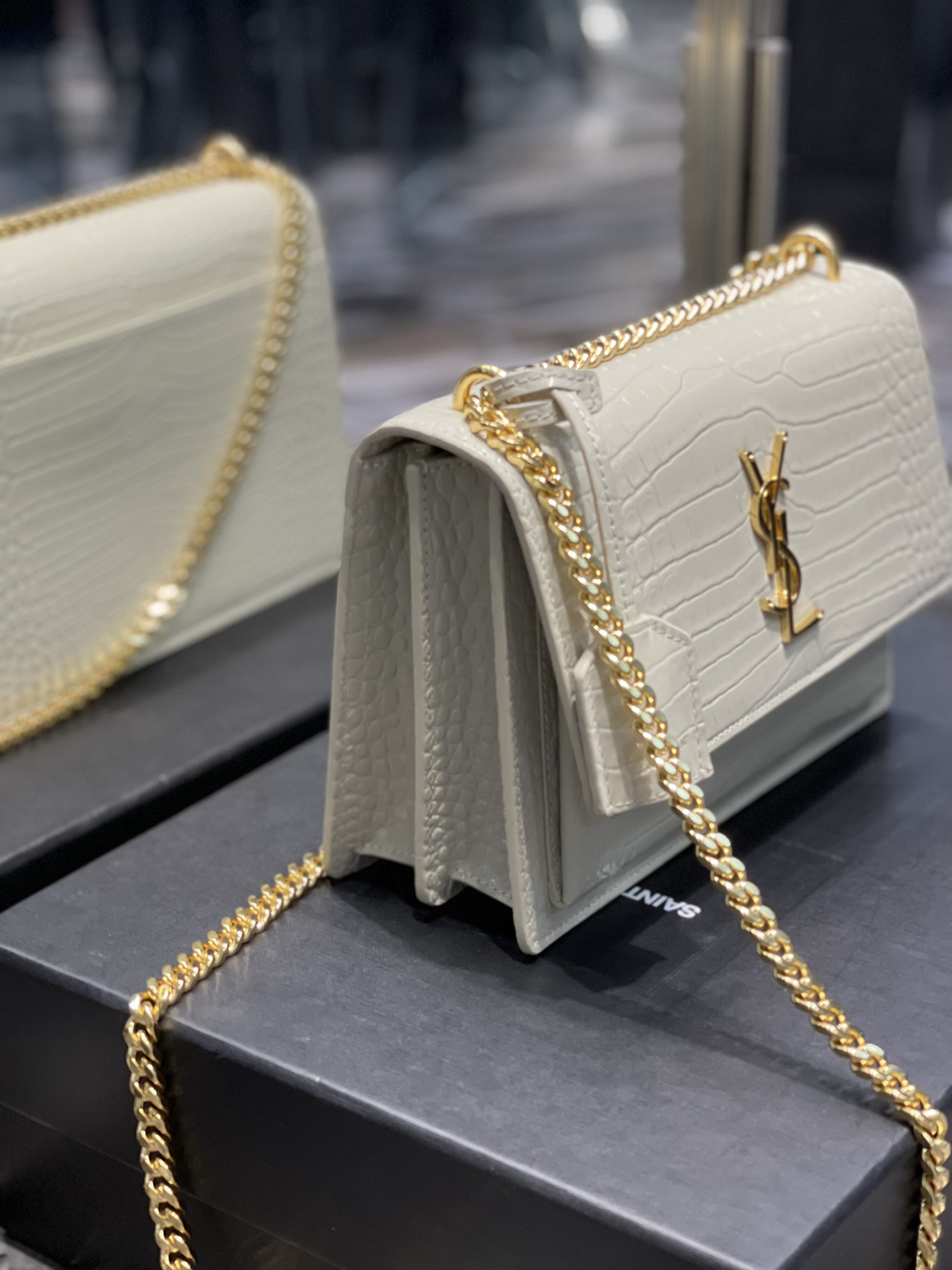 Sa1nt Lau*nt Sunset Medium Chain Bag For Women 8.6in/22cm White Y51 442906DND0J9207