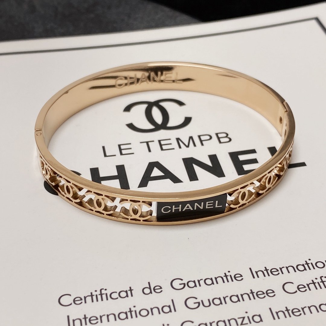 Ch**el Bracelet