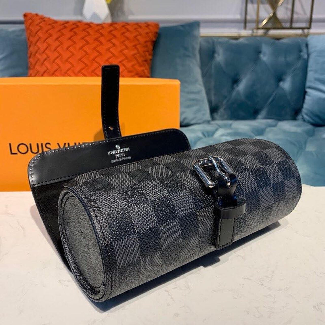 L0vis Vvtt0n 3 Watch Case Damier Graphite Canvas For Men, Men’s Bags, Travel Bags 7.9in/20cm LV N41137