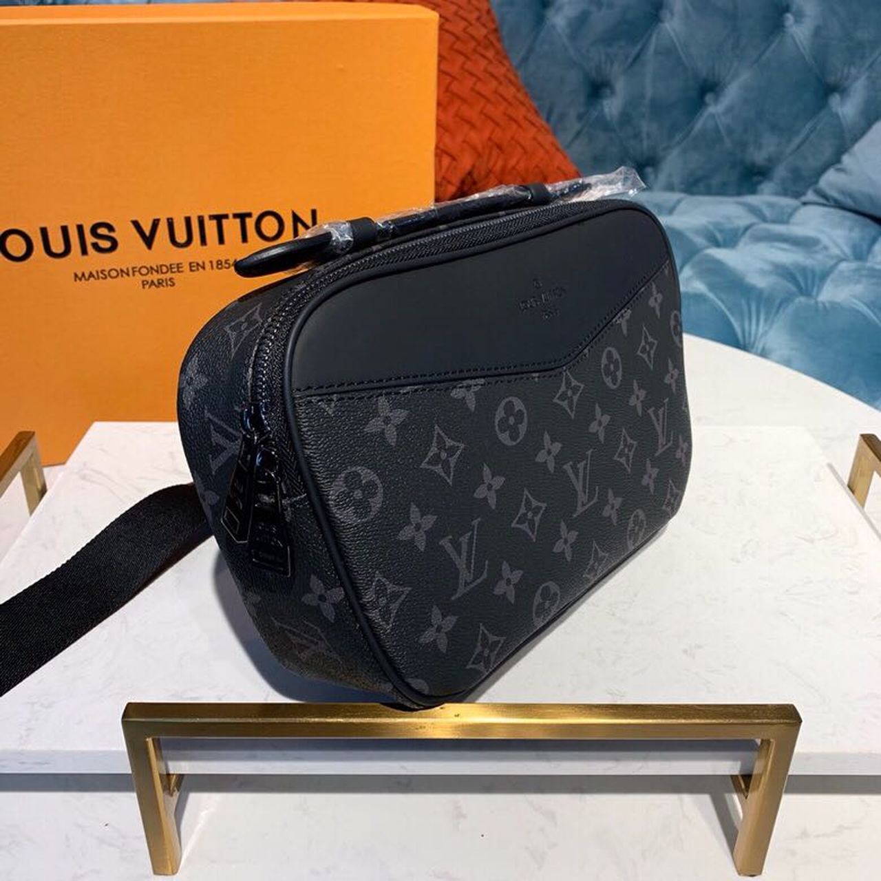 L0vis Vvtt0n Bumbag Monogram Eclipse Canvas For Men, Men’s Belt Bags 11in/28cm LV M42906