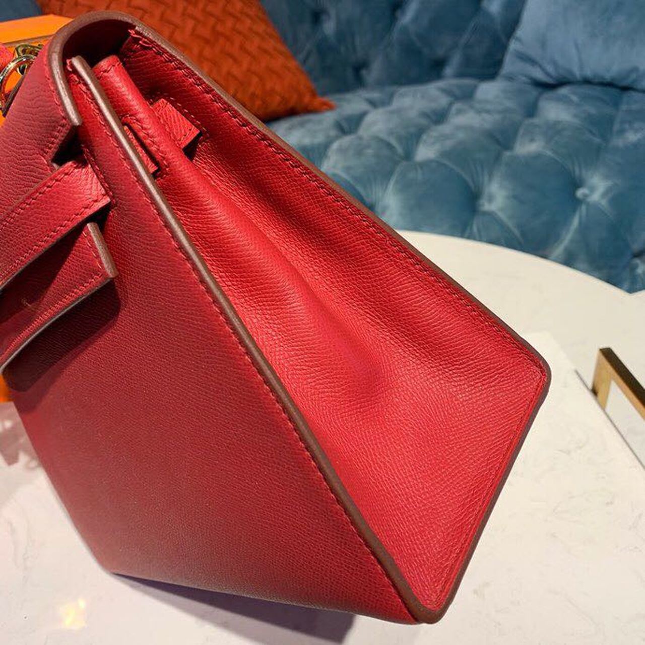H**me5 Kelly Tomate For Women Gold Toned Hardware 10in/25cm