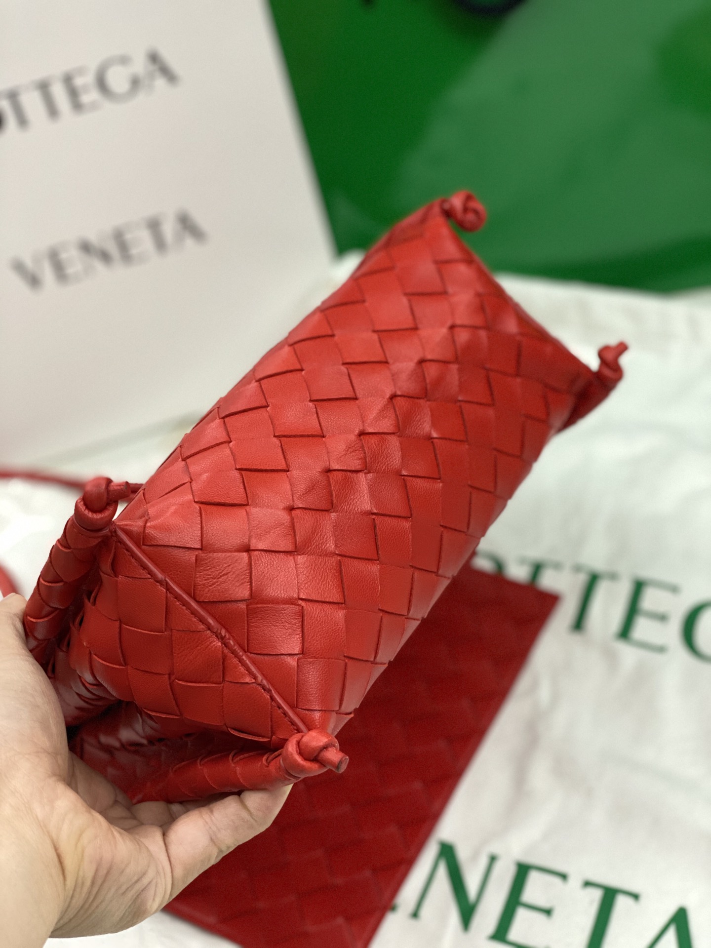B0tt*ga Ven*ta Backpack Red, For Women, Women’s Bags 8.9in/22.5cm