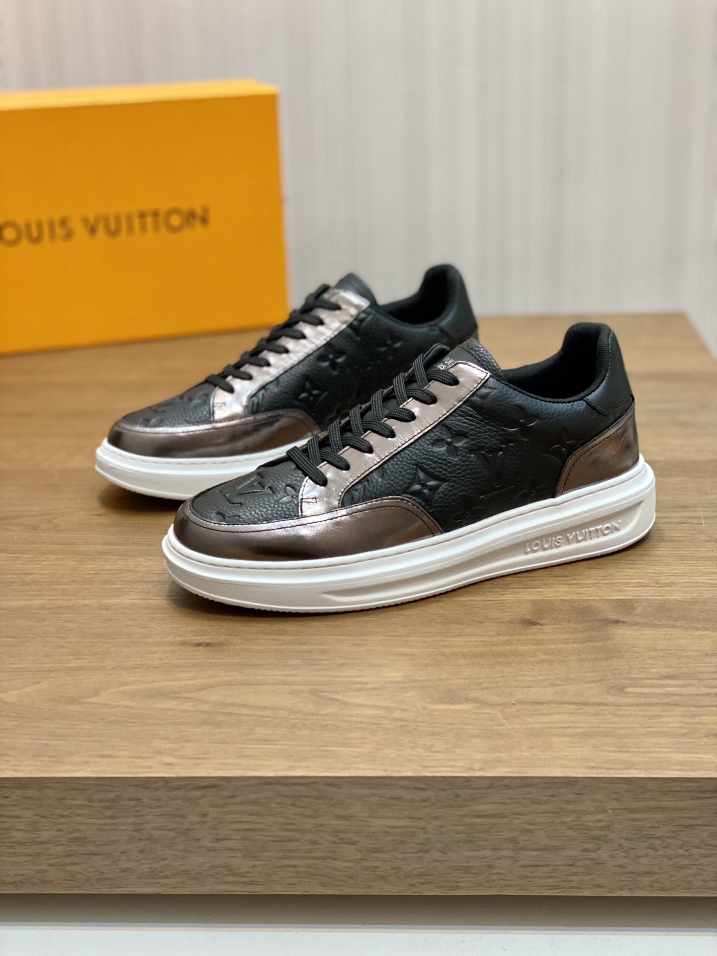L0vis Vuittion Beverly Hills Sneaker Brown For Men LV
