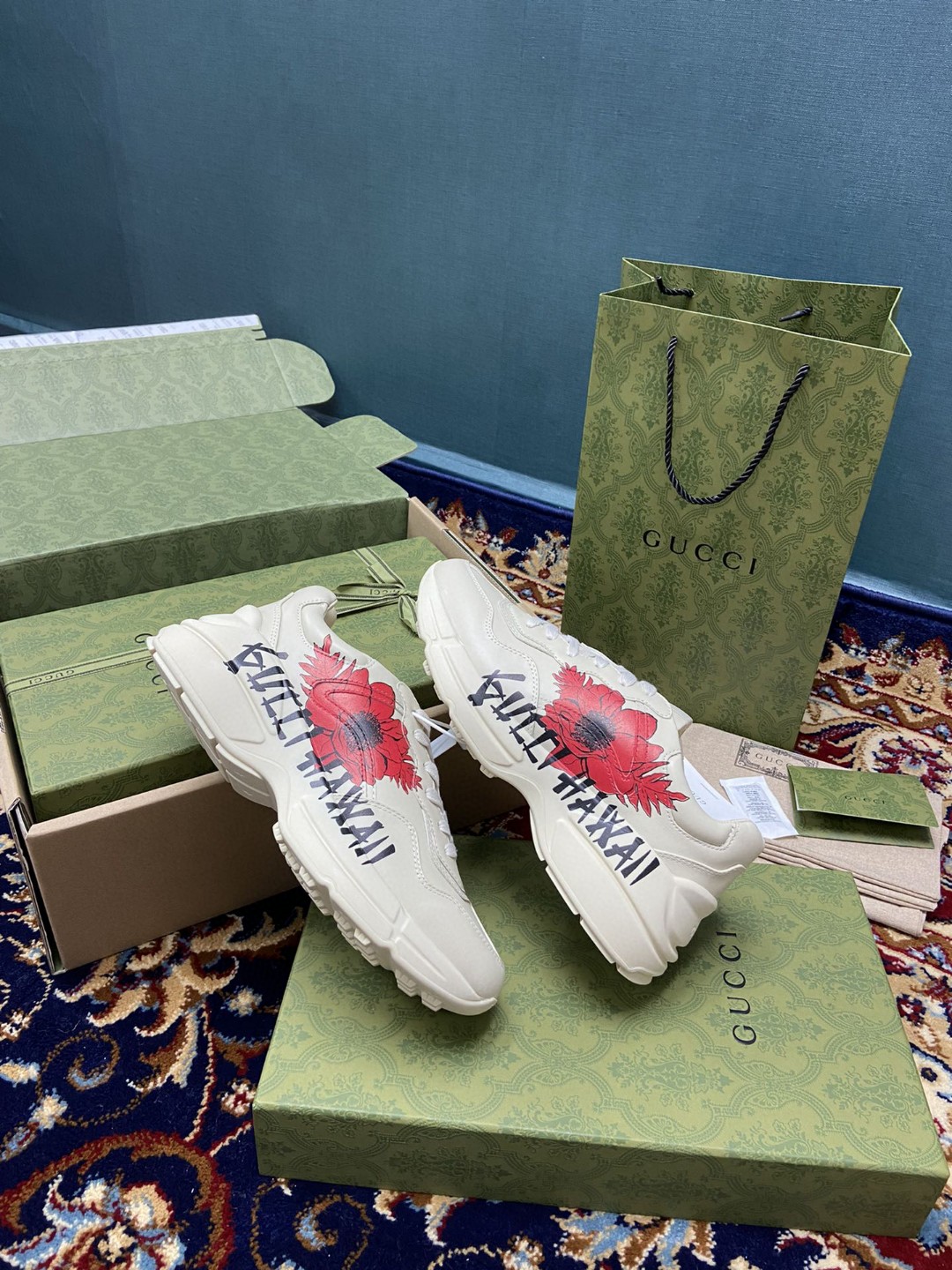 Gvc*1 Women’s Rhyton Sneakers With Gvc*1 Hawaii Poppy Print White Ivory For Women 631708-DRW00-9522