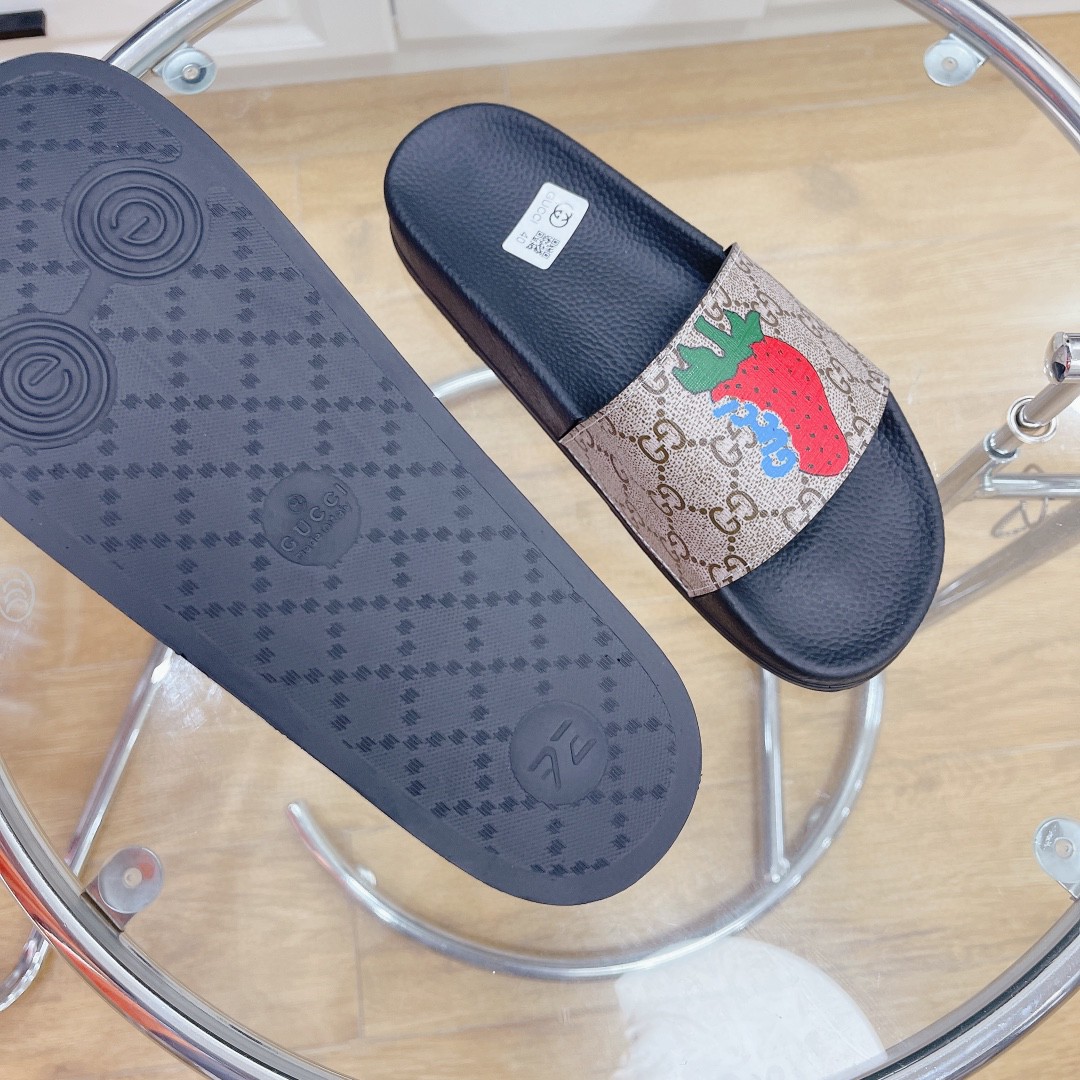 Gvc*1 Women’s GG Svp*me Slides With Gvc*1 Strawberry Black And Gray For Women 408508 G2200