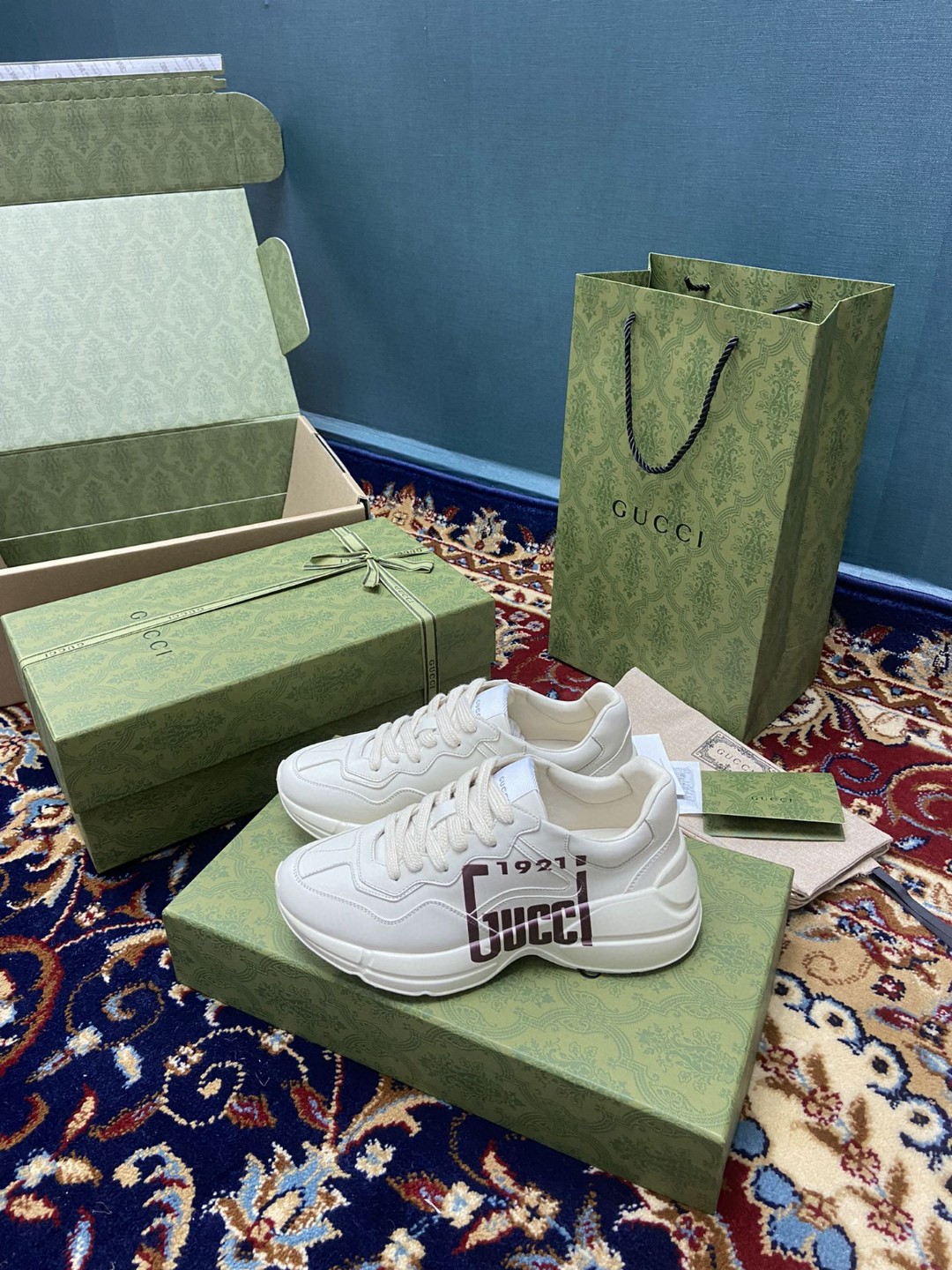 Gvc*1 Men’s Rhyton Sneakers With Logo 1921 Gvc*1 White Ivory For Men 684896 DRW00 9522