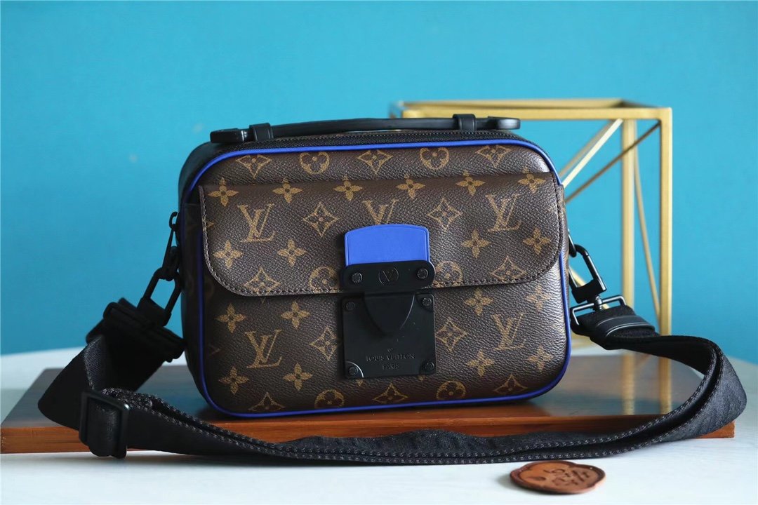 L0vis Vvtt0n S-Lock Messenger Monogram Macassar By Virgil Abloh’s Blue For Men, Men’s Bags, Shoulder And Crossbody Bags 8.7in/22cm LV