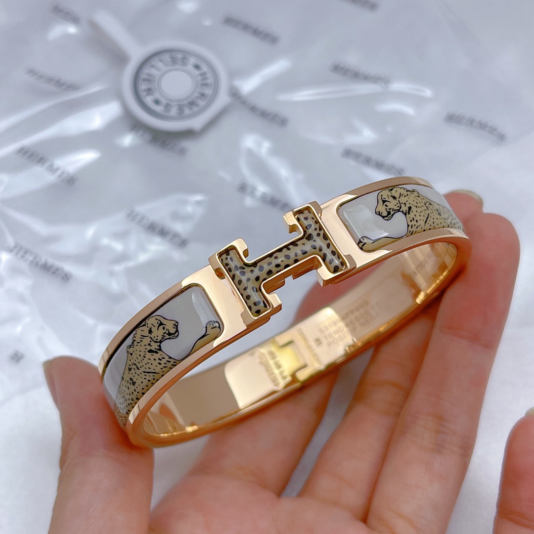 H**me5 Bracelet