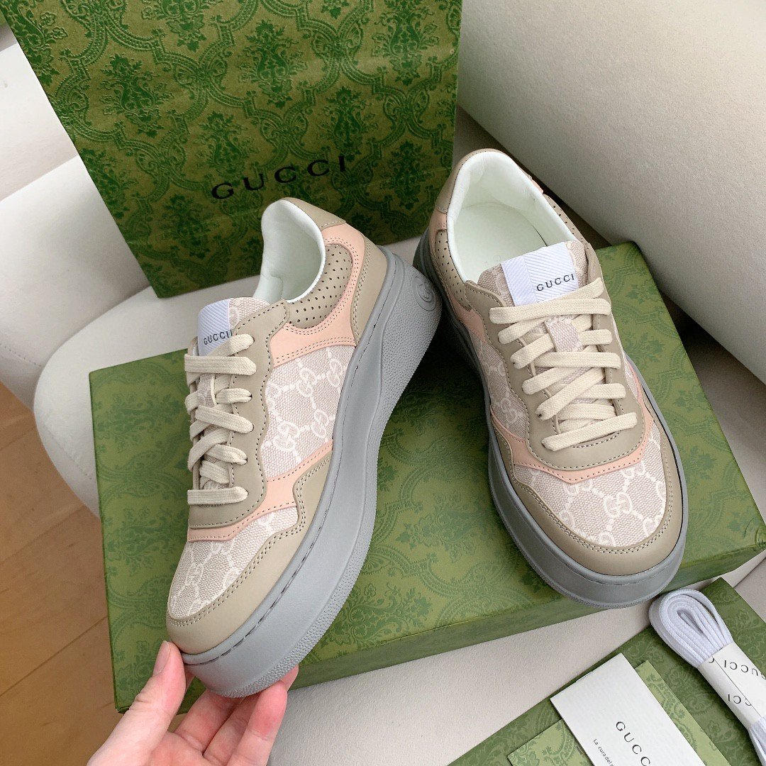 Gvc*1 Women’s GG Sneaker White And Beige Svp*me For Women 700775 UPG90 9595