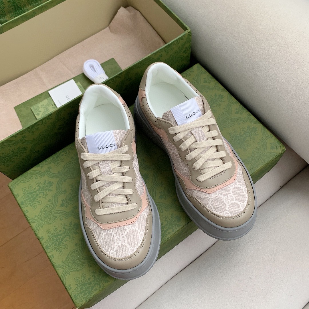 Gvc*1 Women’s GG Sneaker White And Beige Svp*me For Women 700775 UPG90 9595