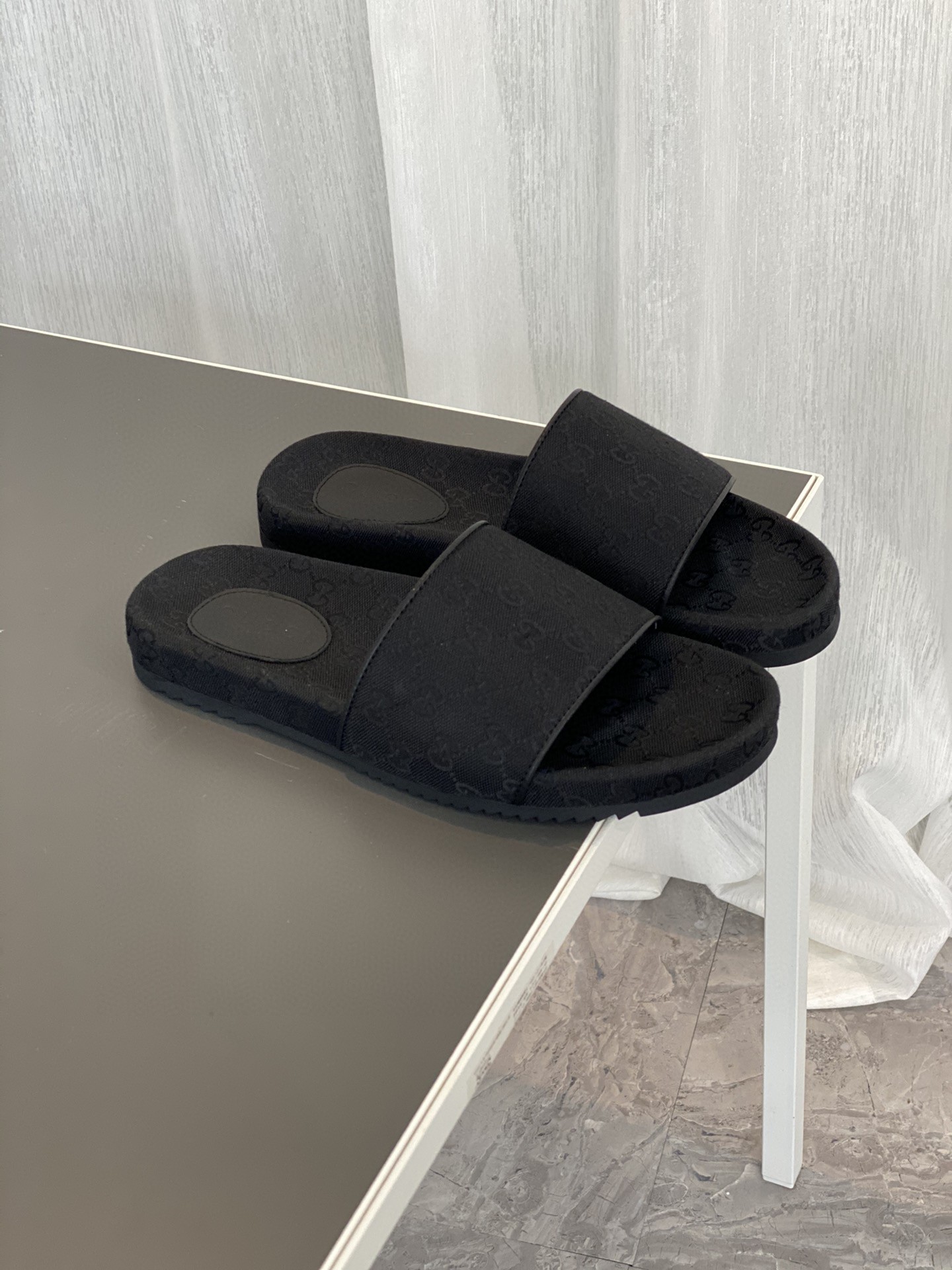 Gvc*1 Men’s GG Slide Sandals Black For Men 624695