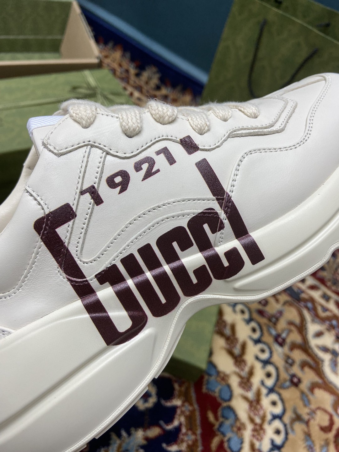 Gvc*1 Men’s Rhyton Sneakers With Logo 1921 Gvc*1 White Ivory For Men 684896 DRW00 9522