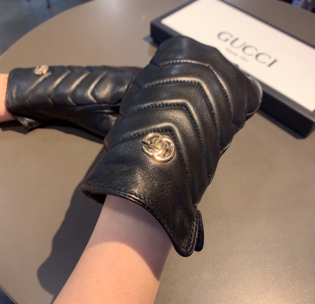 Gvc*1 Gloves With Signature Double G Motif In Black