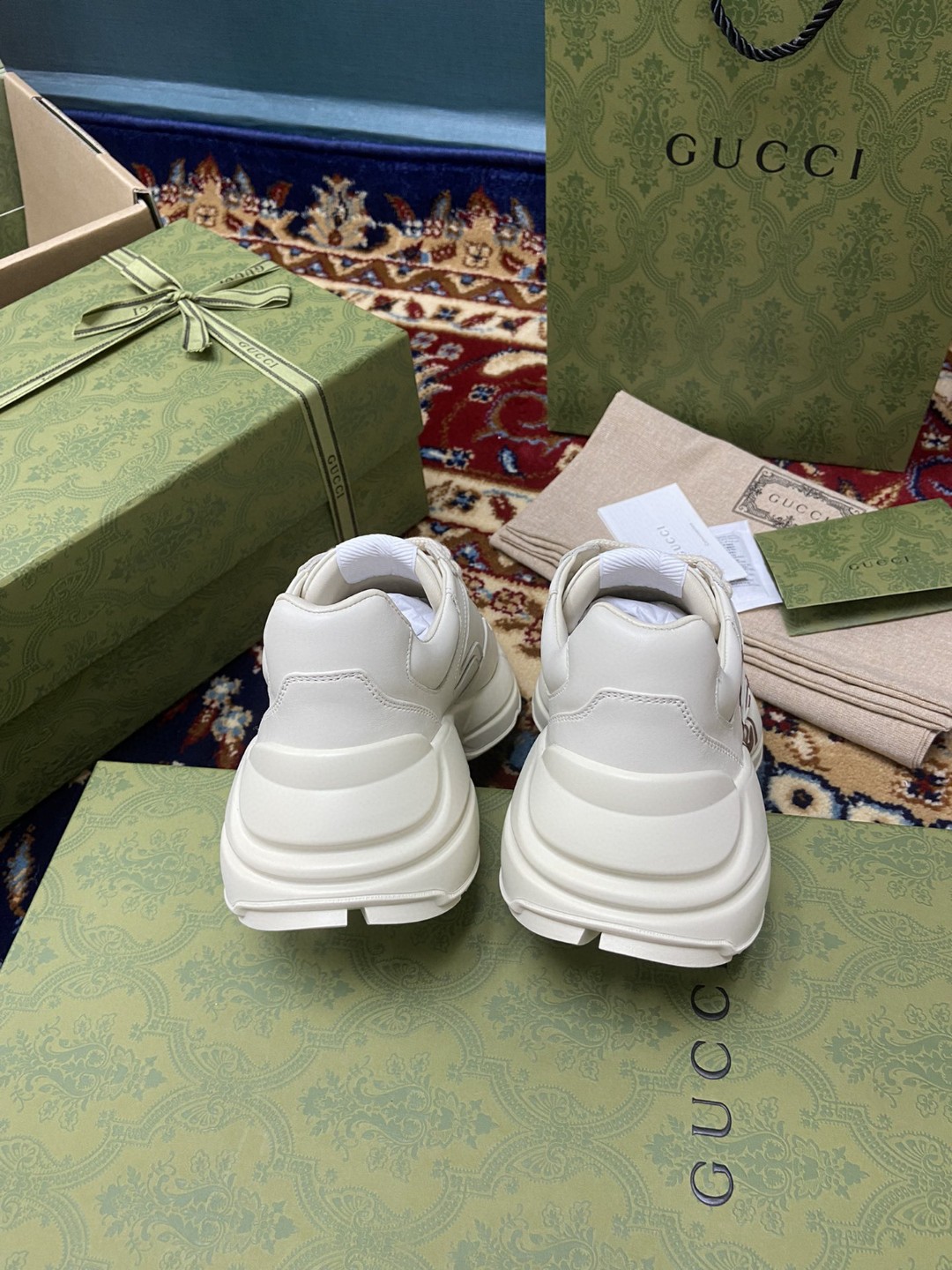 Gvc*1 Men’s Rhyton Sneakers With Logo 1921 Gvc*1 White Ivory For Men 684896 DRW00 9522