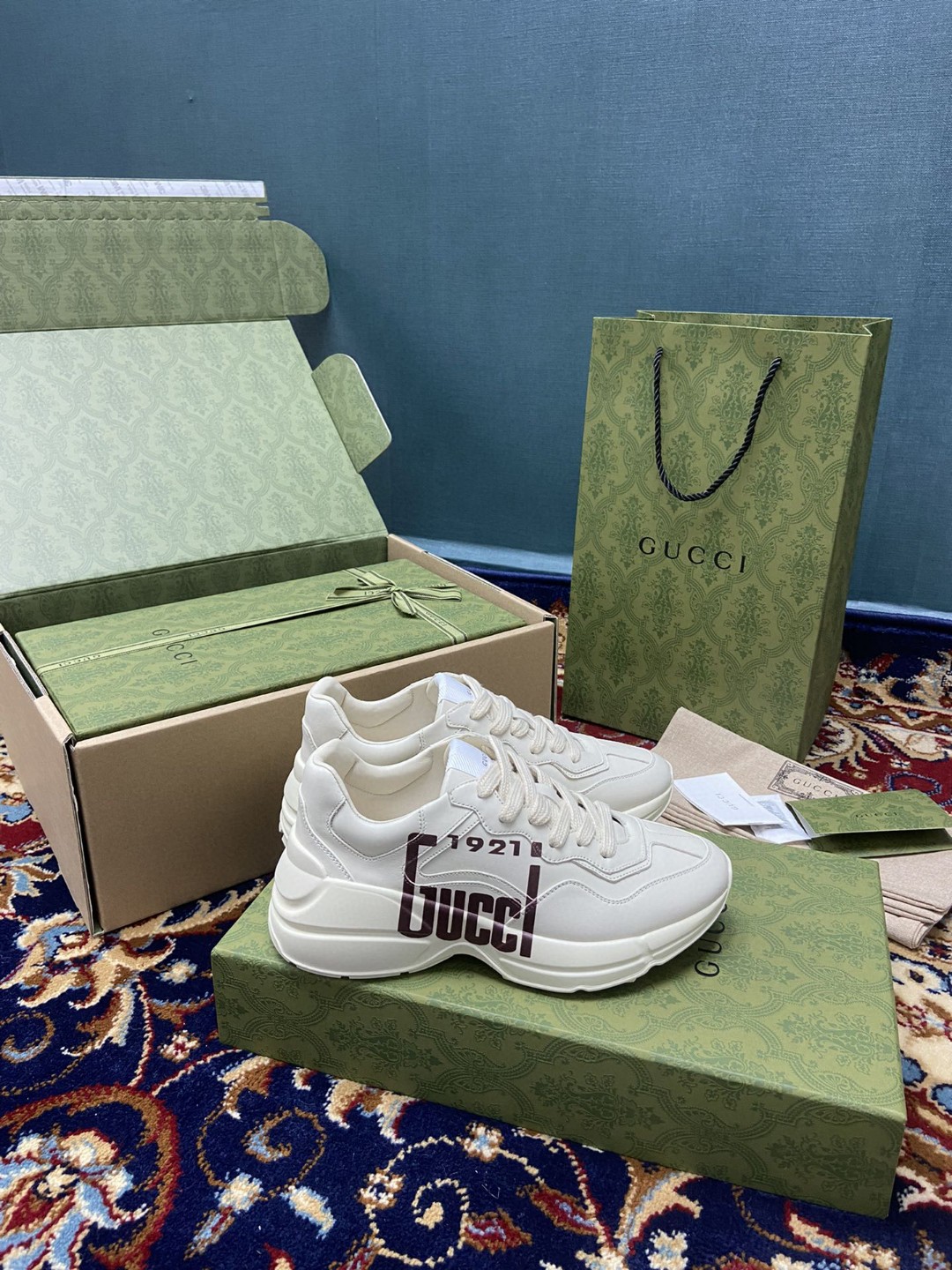 Gvc*1 Men’s Rhyton Sneakers With Logo 1921 Gvc*1 White Ivory For Men ‎684896 DRW00 9522