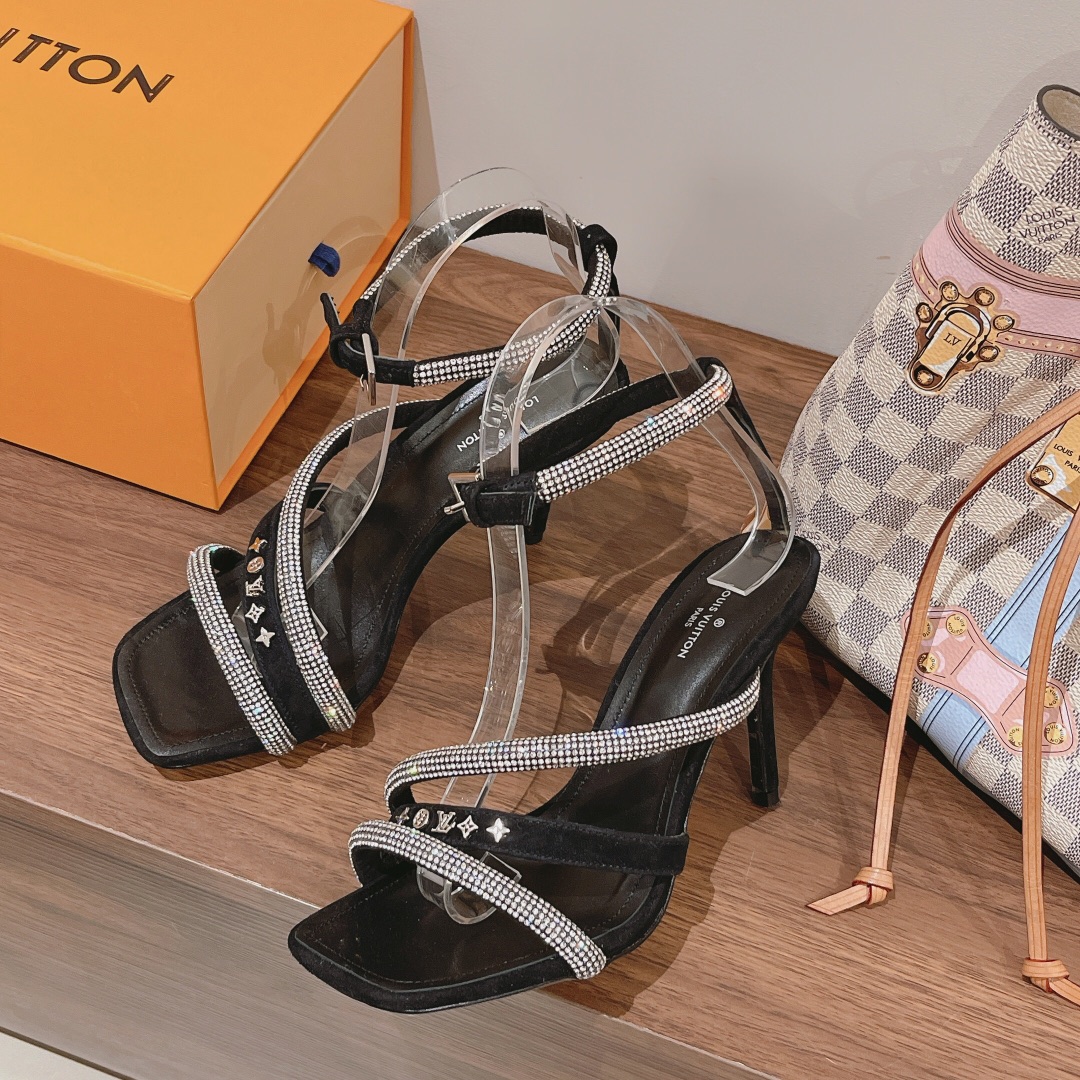 L0vis Vvtt0n Women’s Appeal Sandal Black For Women LV 1AAC1L