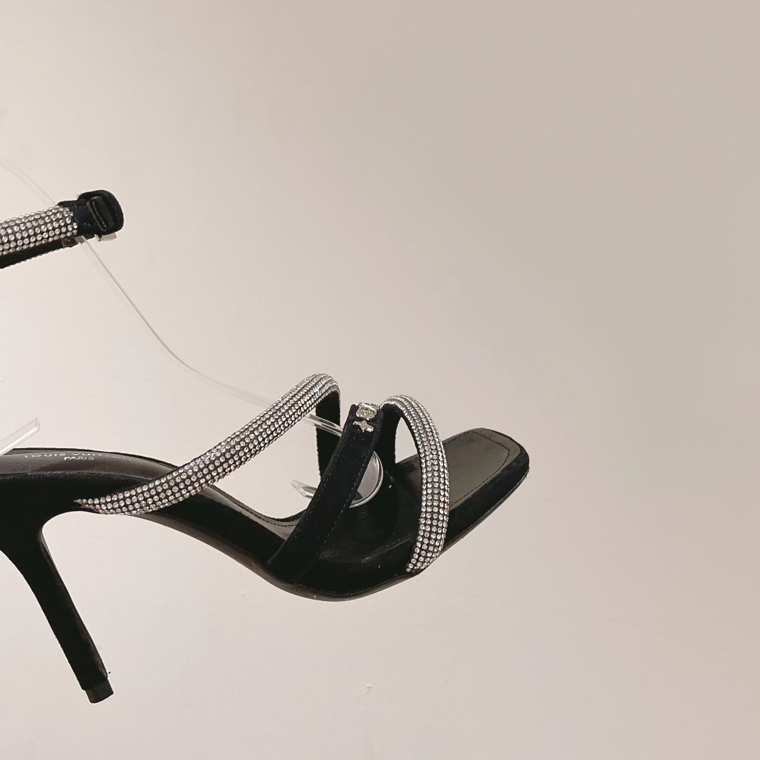 L0vis Vvtt0n Women’s Appeal Sandal Black For Women LV 1AAC1L