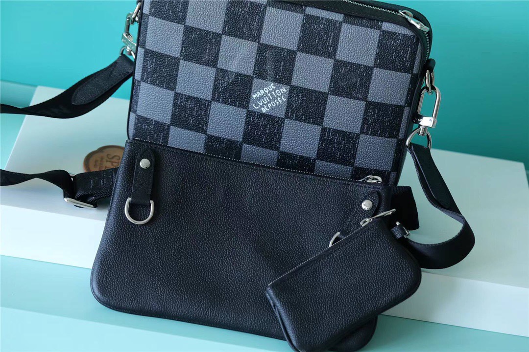 L0vis Vvtt0n Trio Messenger Damier Graphite For Men, Men’s Bags, Shoulder And Crossbody Bags 9.5in/25cm LV N80401