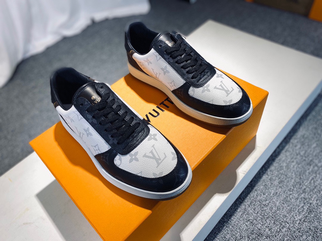 L0vis Vvtt0n Rivoli Sneaker Black And White For Men LV