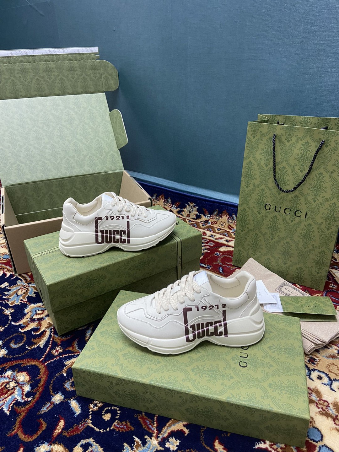 Gvc*1 Men’s Rhyton Sneakers With Logo 1921 Gvc*1 White Ivory For Men 684896 DRW00 9522