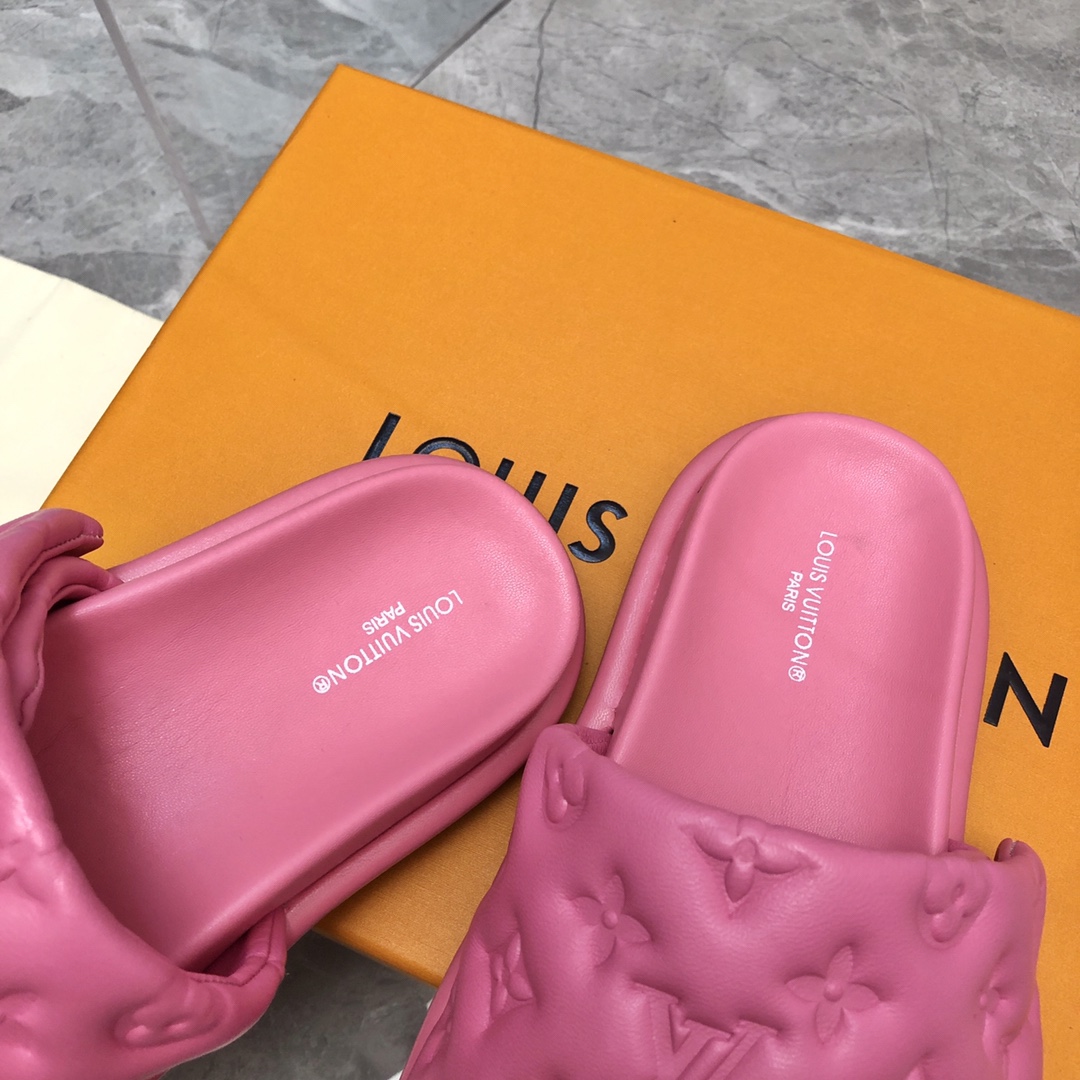L0vis Vvtt0n Women’s Pool Pillow Flat Comfort Mule Pink For Women LV
